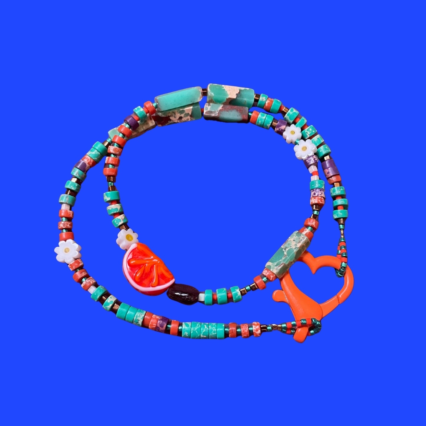 Bodrum | Akdeniz Temalı Mandalina Figürlü Doğaltaş Kolye