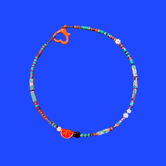 Bodrum | Akdeniz Temalı Mandalina Figürlü Doğaltaş Kolye