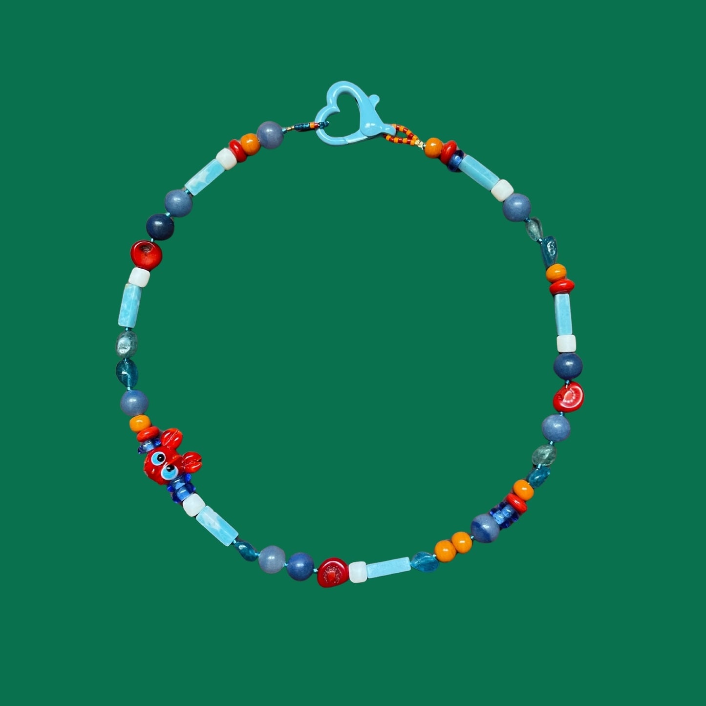 Miss Crab | Cam ve Doğaltaşlı Yengeç Figürlü Kolye